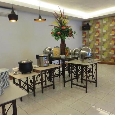 Insumo Palace Hoteles&Resorts Kediri  Exterior foto